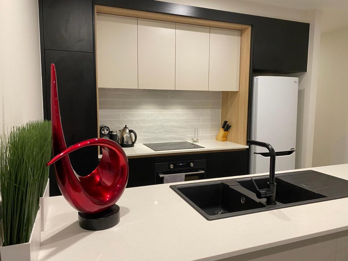 The Gallery Luxe 1 Bedroom Executive Apartment In The Heart Of Braddon Wine Secure Parking Wifi Canberra Zewnętrze zdjęcie